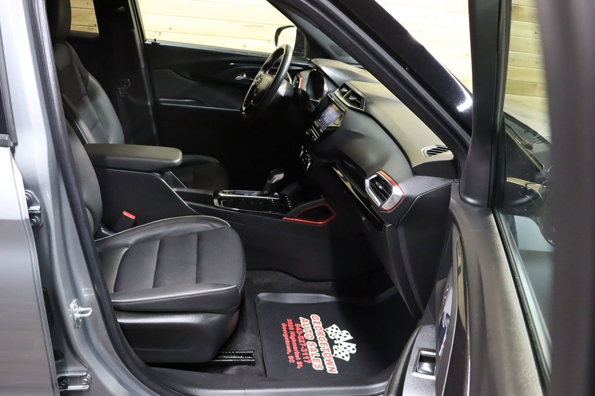 Used 2023 Chevrolet TrailBlazer RS w/ Technology Package image 59