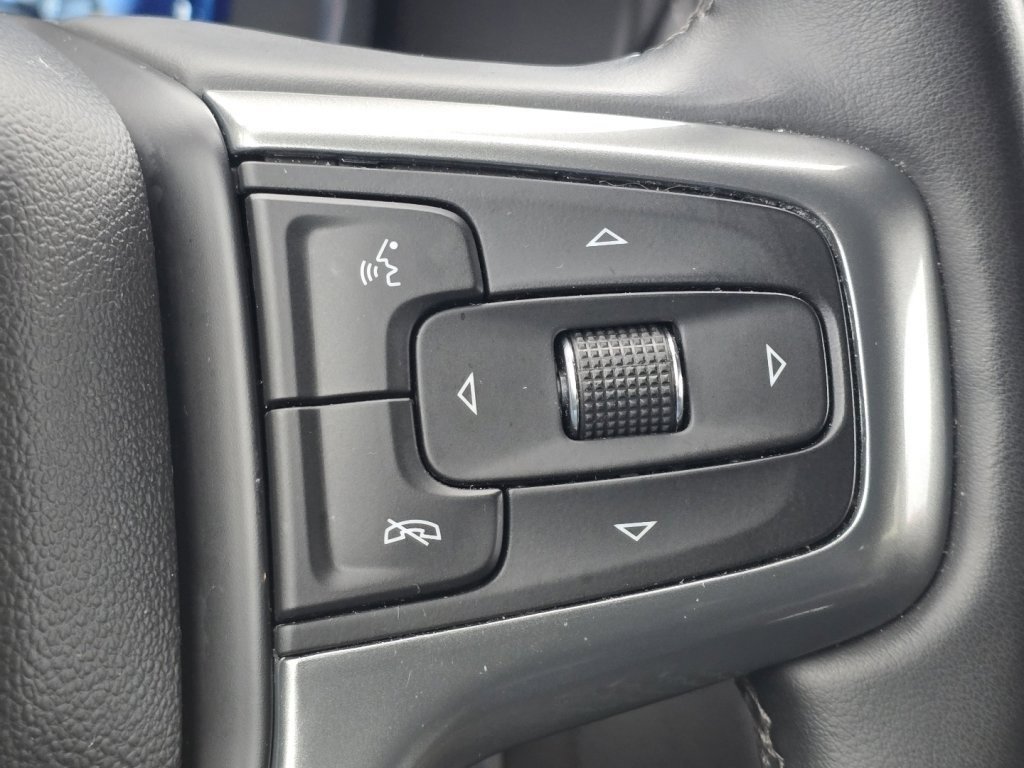 Used 2024 Chevrolet Suburban LT image 28