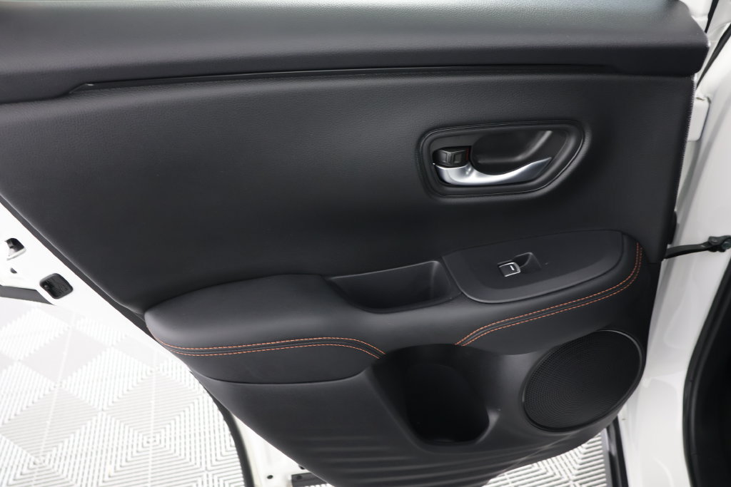Used 2025 Honda HR-V Sport image 26