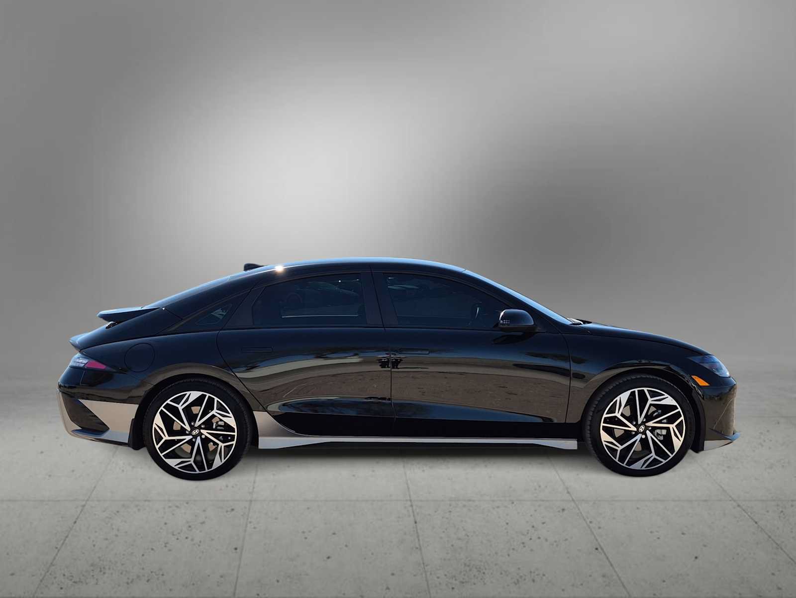 Certified 2023 Hyundai Ioniq 6 SEL RWD image 9