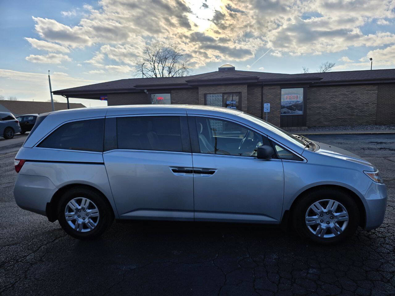 Used 2013 Honda Odyssey LX image 10