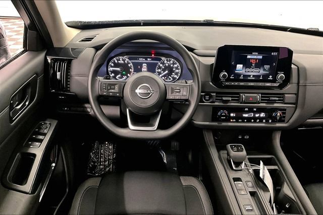 New 2025 Nissan Pathfinder S image 19
