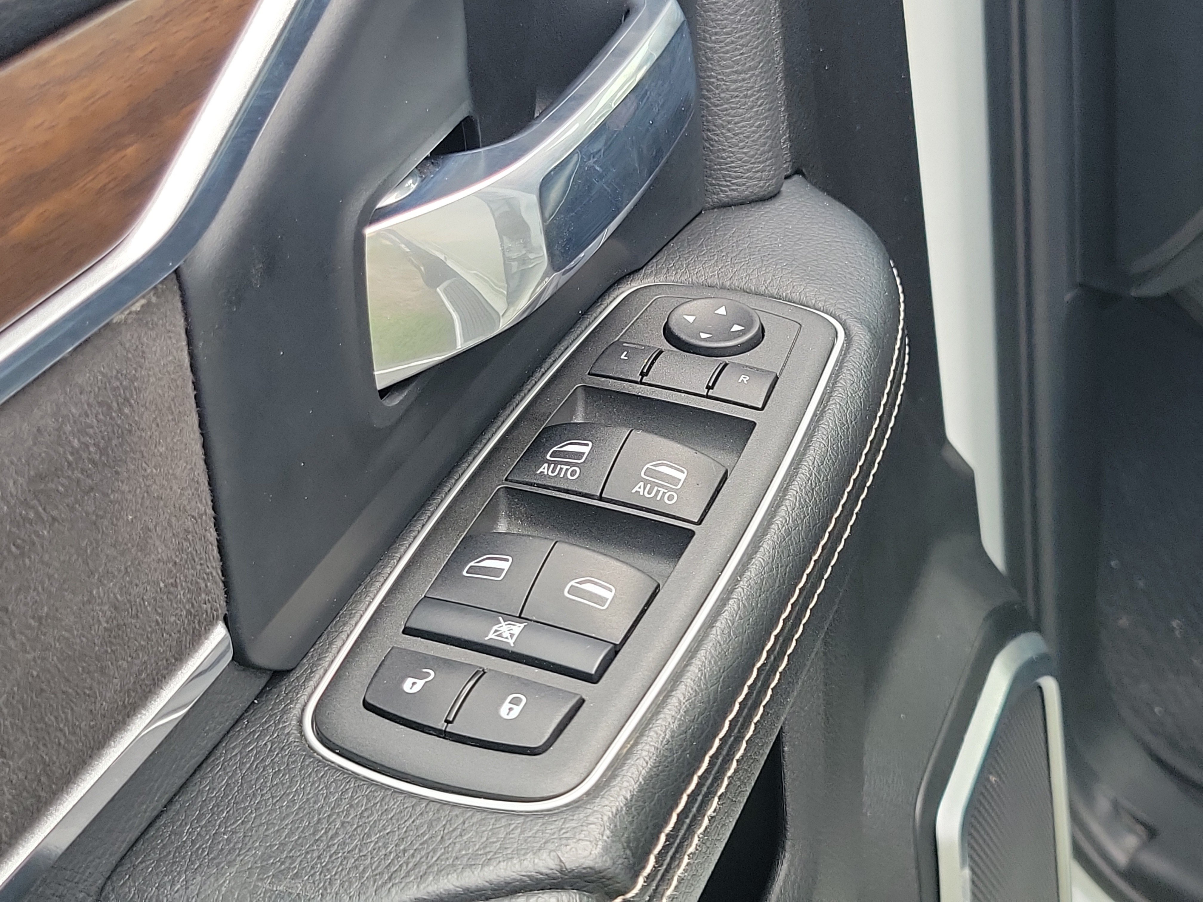 Used 2022 RAM 2500 Laramie AWD/4WD image 15