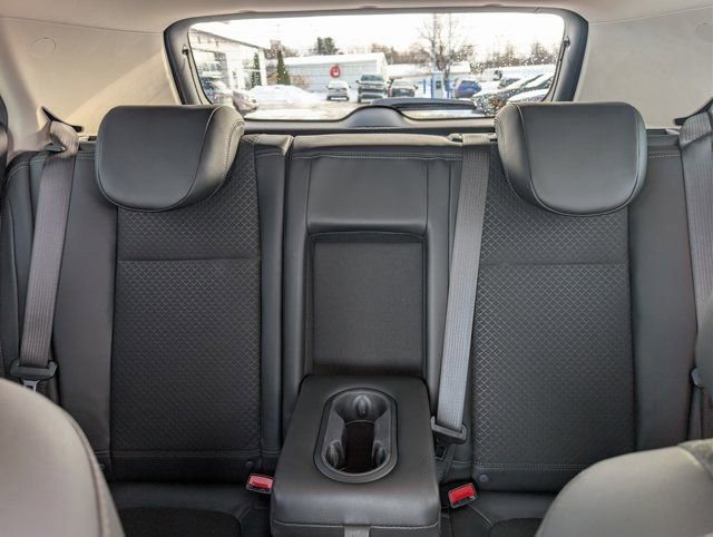 Used 2022 Buick Encore Preferred w/ Safety Package image 16