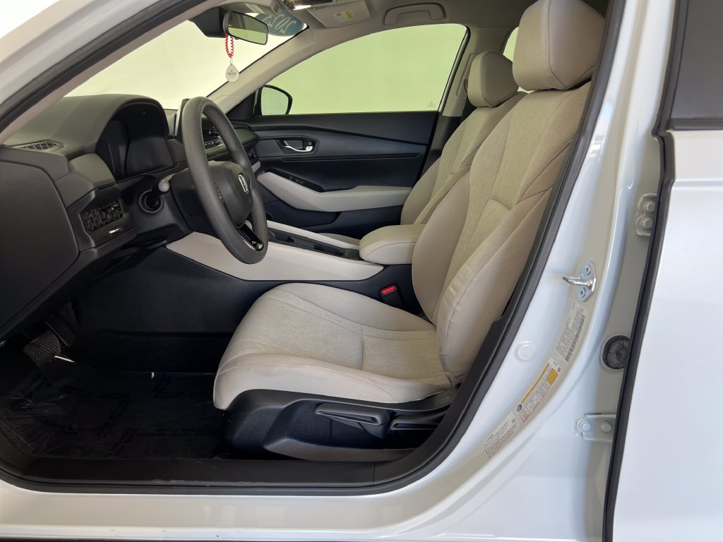 Used 2023 Honda Accord LX image 12