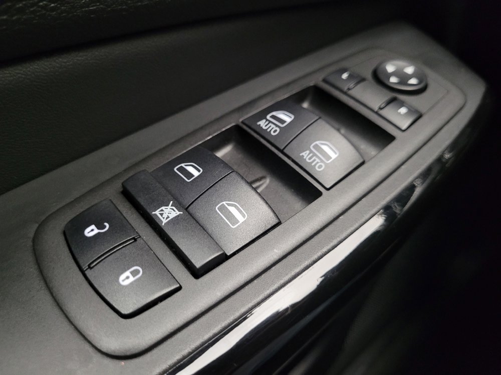 Used 2023 Jeep Cherokee Altitude Lux image 27