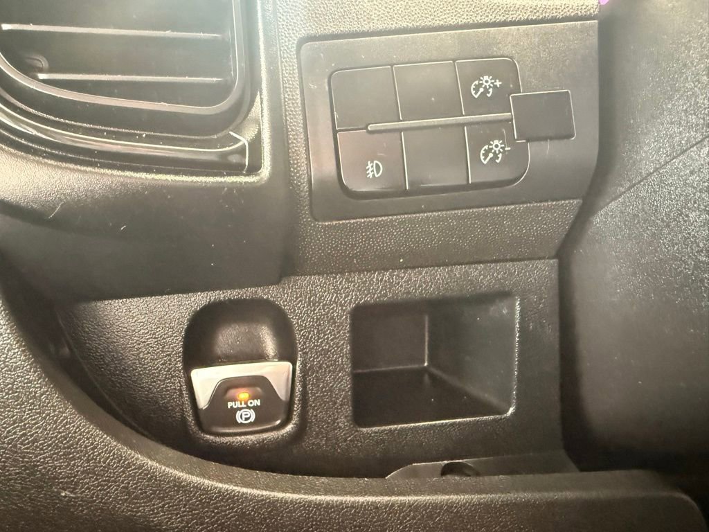 Used 2022 RAM ProMaster 2500 w/ Driver Convenience Group image 13