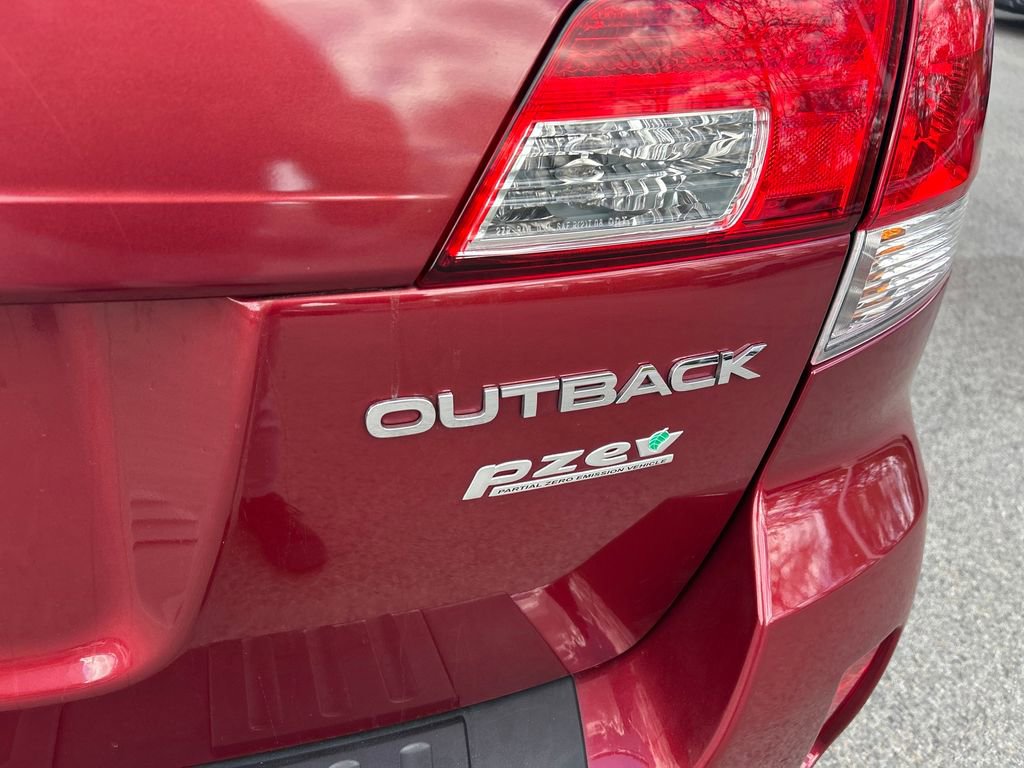 Used 2013 Subaru Outback 2.5i Premium w/ All-Weather Pkg AWD/4WD image 26