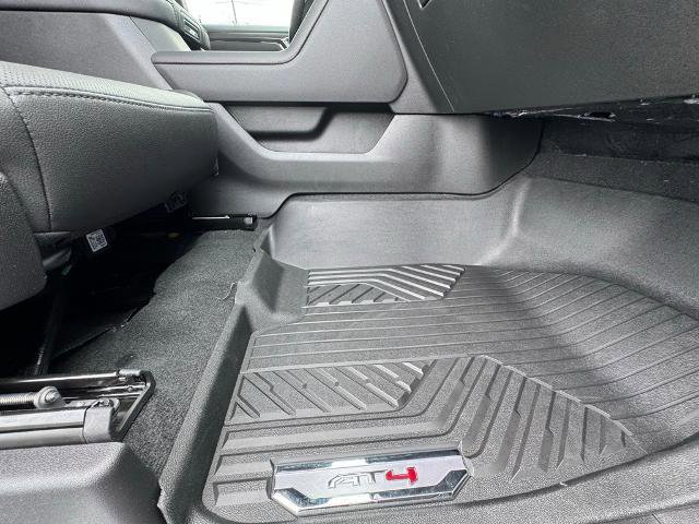 New 2025 GMC Sierra 2500 AT4 w/ AT4 Premium Plus Package image 22