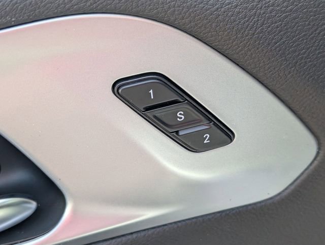New 2026 Chrysler Pacifica Limited FWD image 10