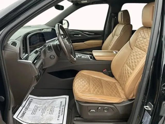 Used 2021 Cadillac Escalade ESV Premium Luxury w/ Heavy-Duty Trailer Package image 9