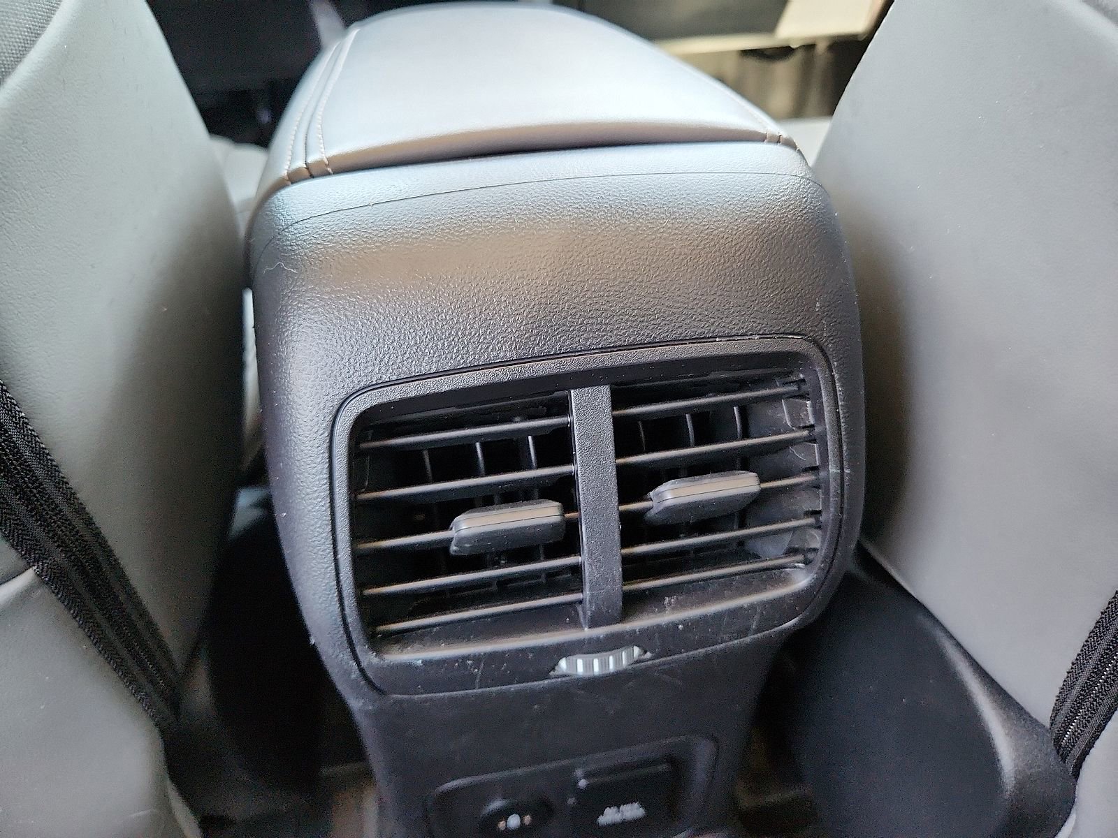 Used 2025 Ford Bronco Sport Badlands image 10