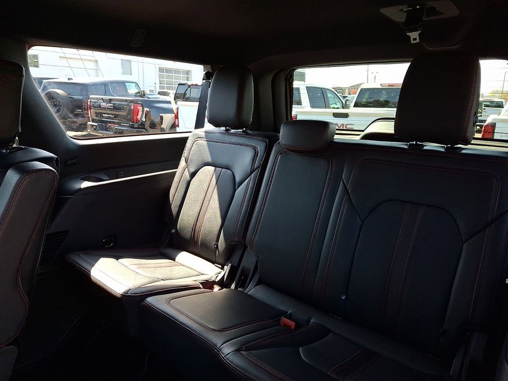 Used 2022 Ford Expedition Max Limited AWD/4WD image 9