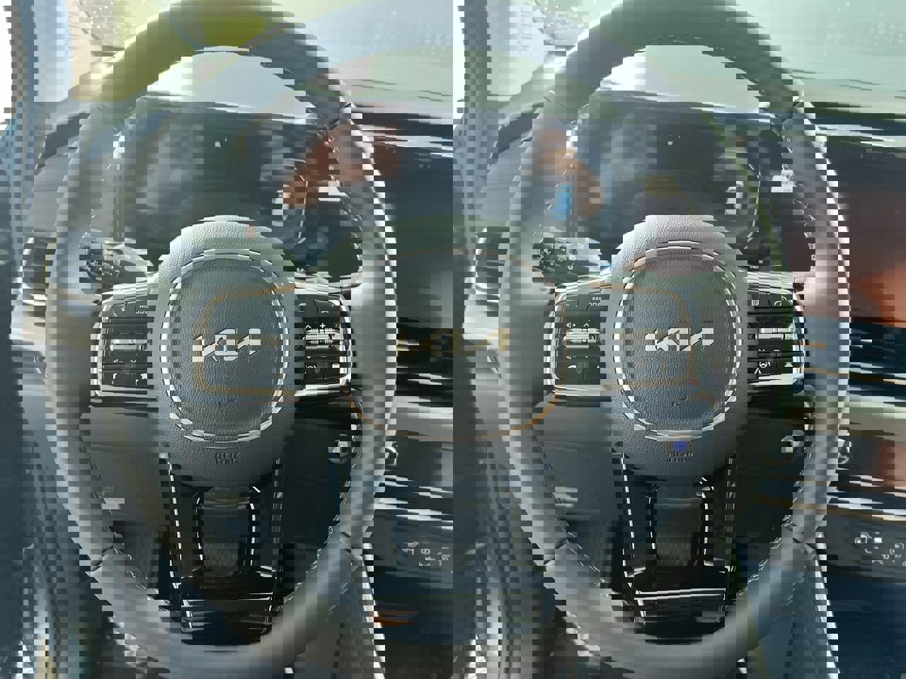 Certified 2026 Kia Carnival SX Prestige image 17