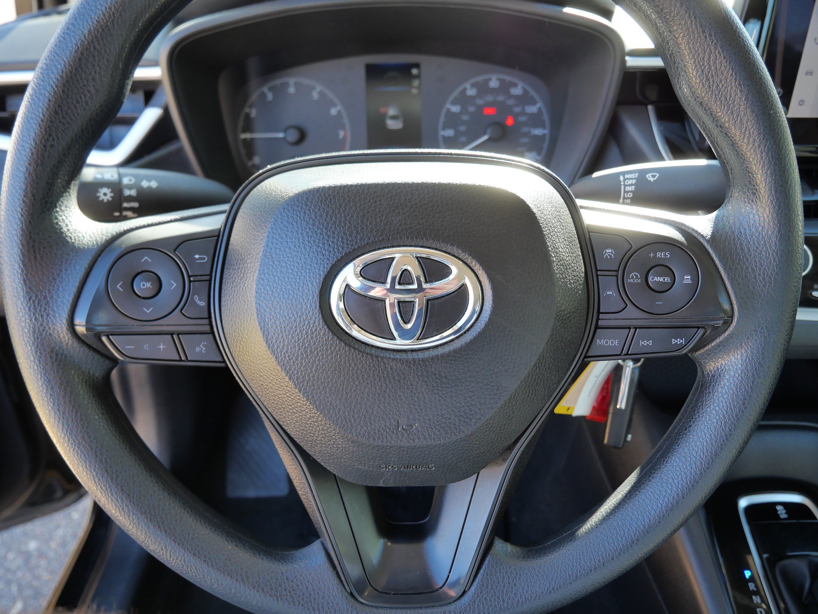 Certified 2025 Toyota Corolla LE FWD image 26