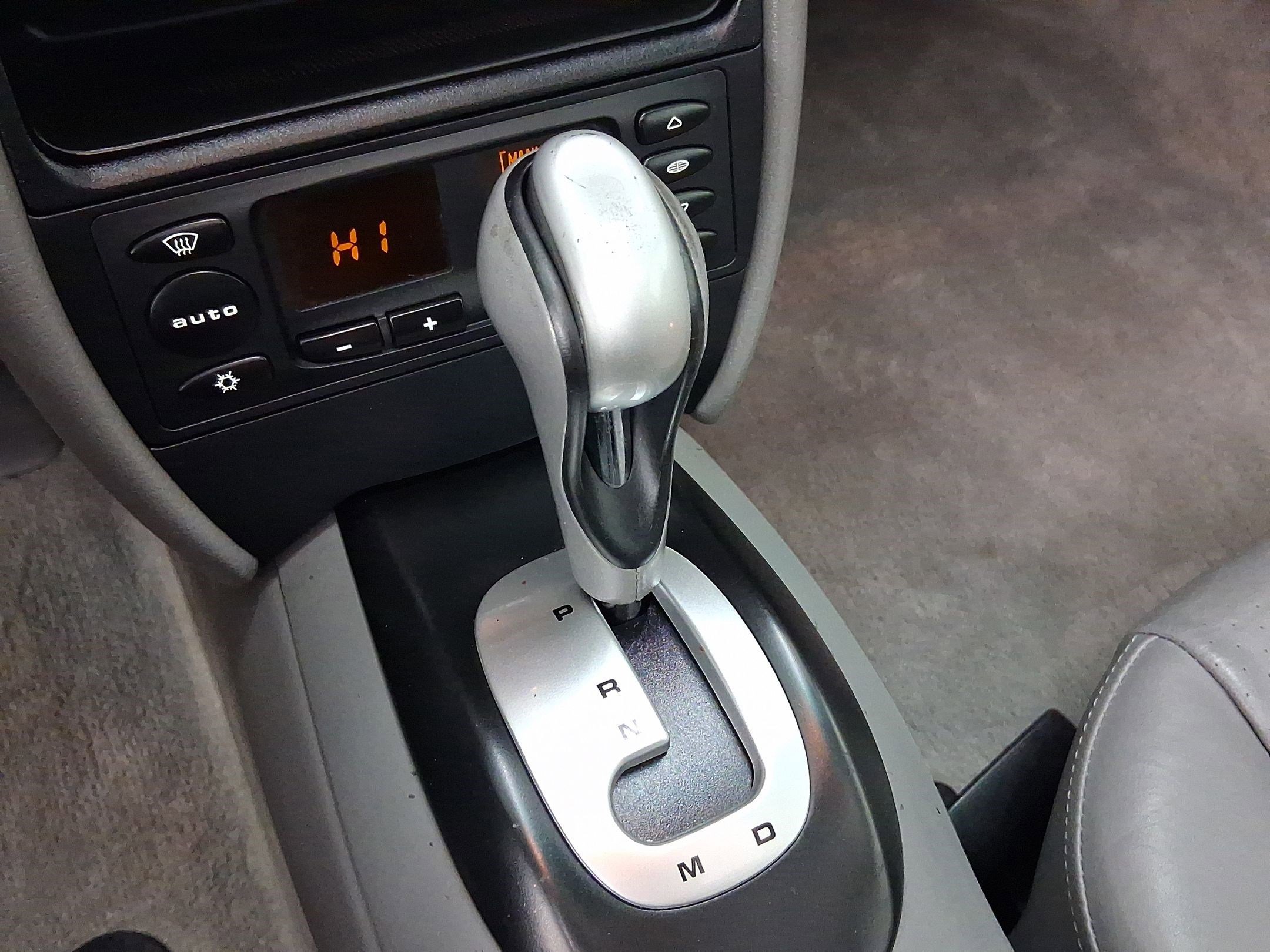 Used 2002 Porsche 911 Carrera image 13