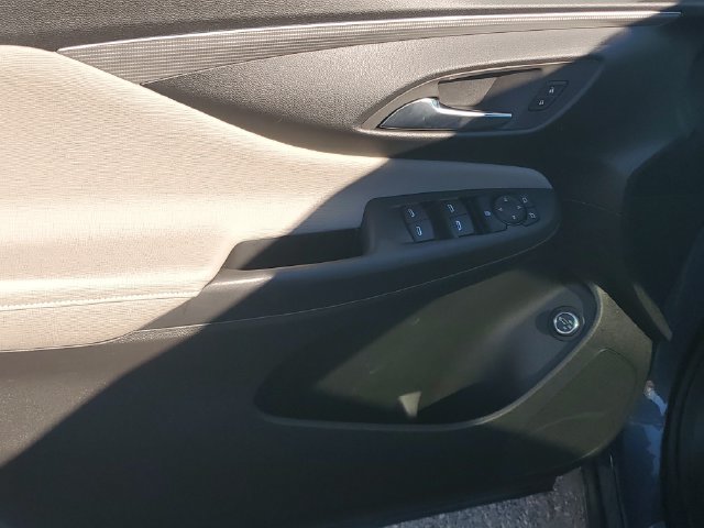 Used 2025 Buick Envista Avenir FWD image 15