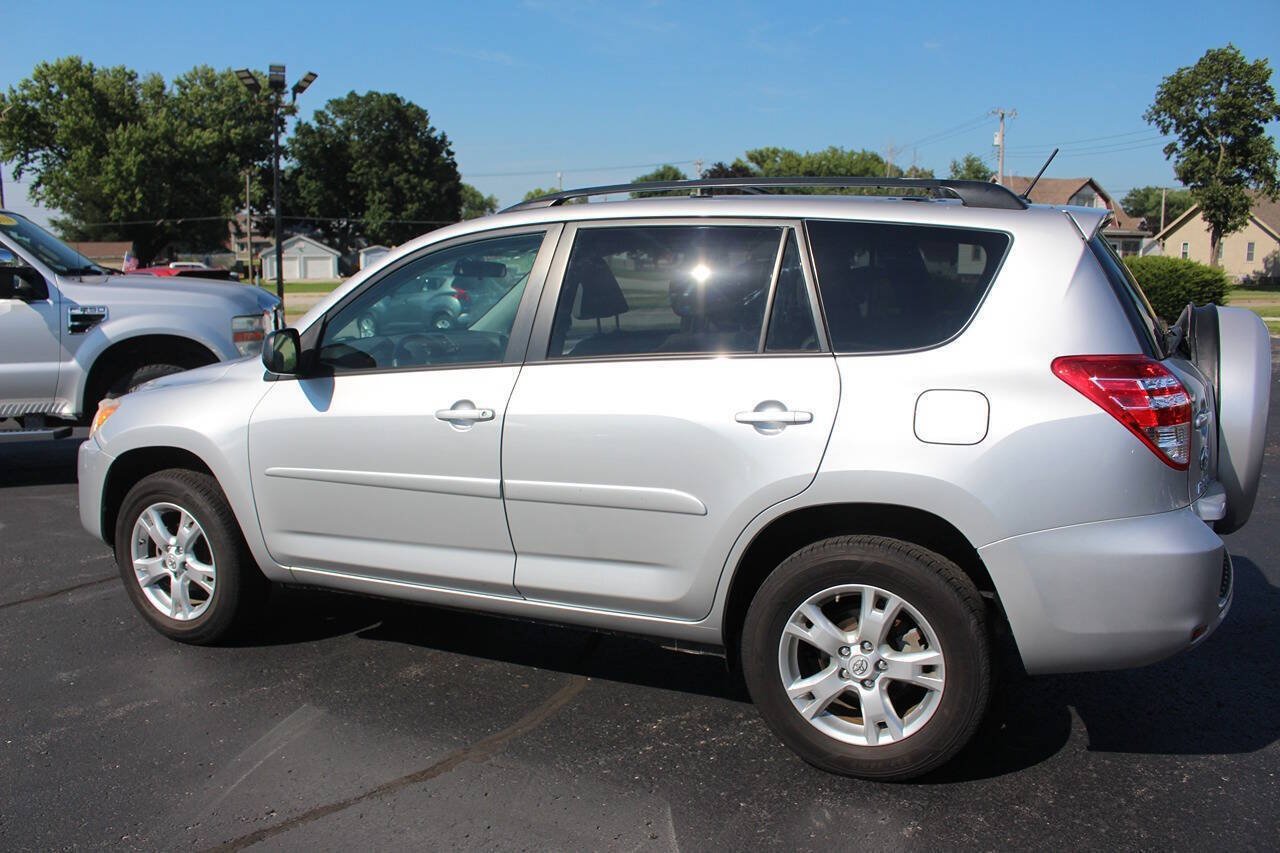 Used 2011 Toyota RAV4 2WD w/ Upgrade Value Pkg image 4