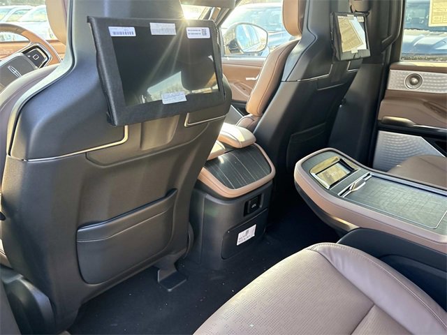 New 2026 Lincoln Navigator L Black Label image 17