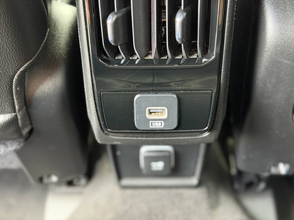 Used 2024 Jeep Compass Trailhawk AWD/4WD image 8