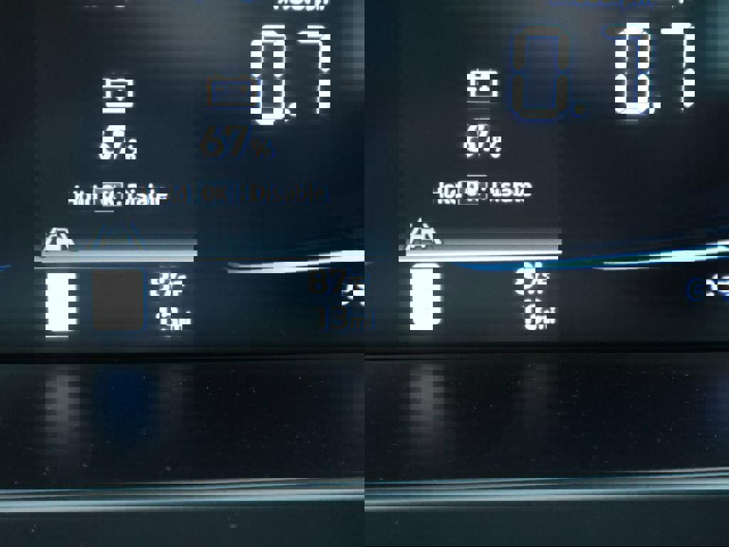 New 2026 Hyundai Elantra Sport w/ Cargo Package image 31