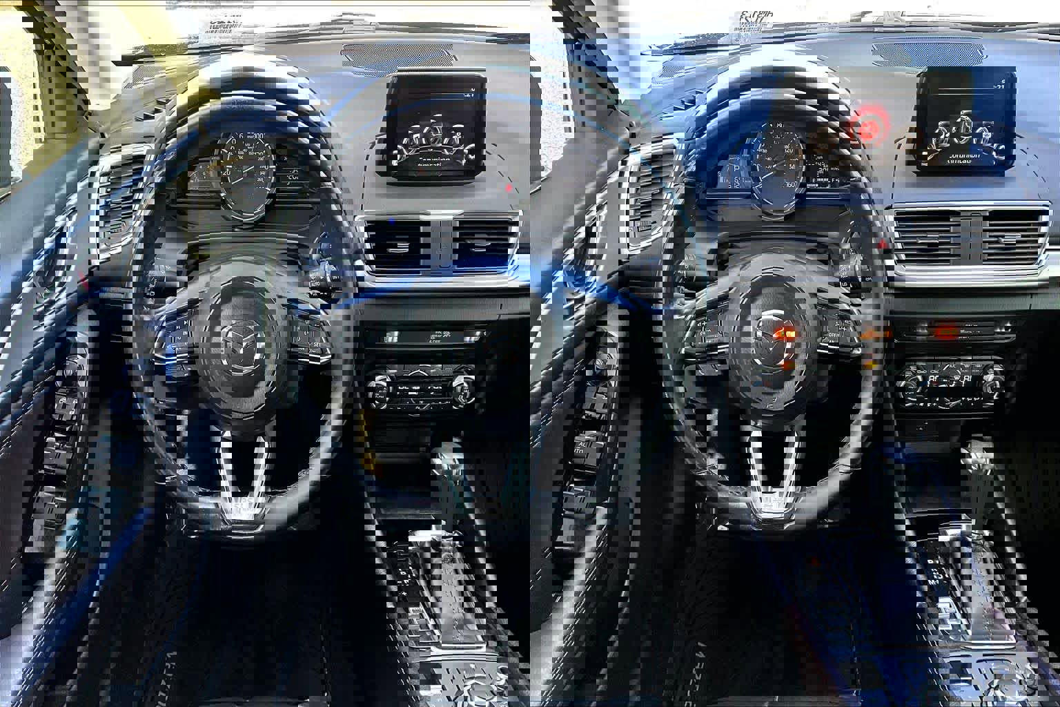 Used 2017 MAZDA MAZDA3 Touring image 6