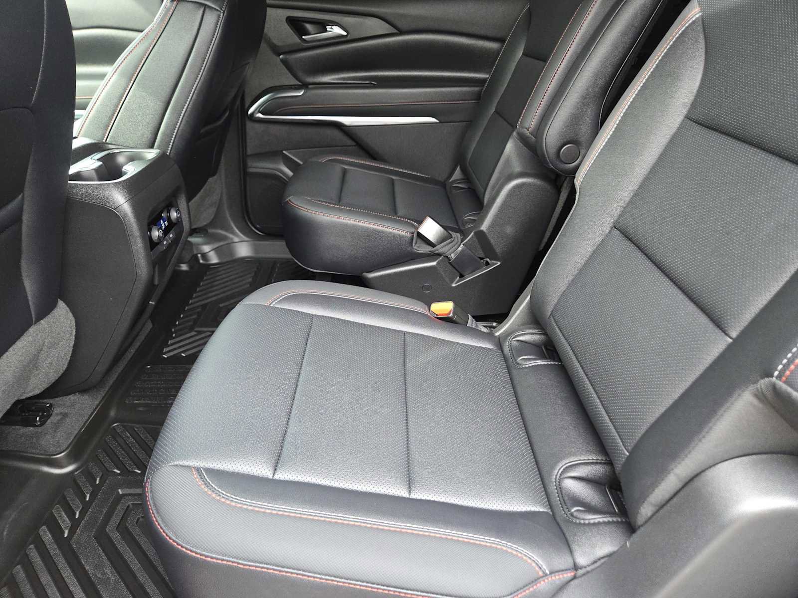 Certified 2025 Chevrolet Traverse Z71 w/ Driver Confidence Package image 28