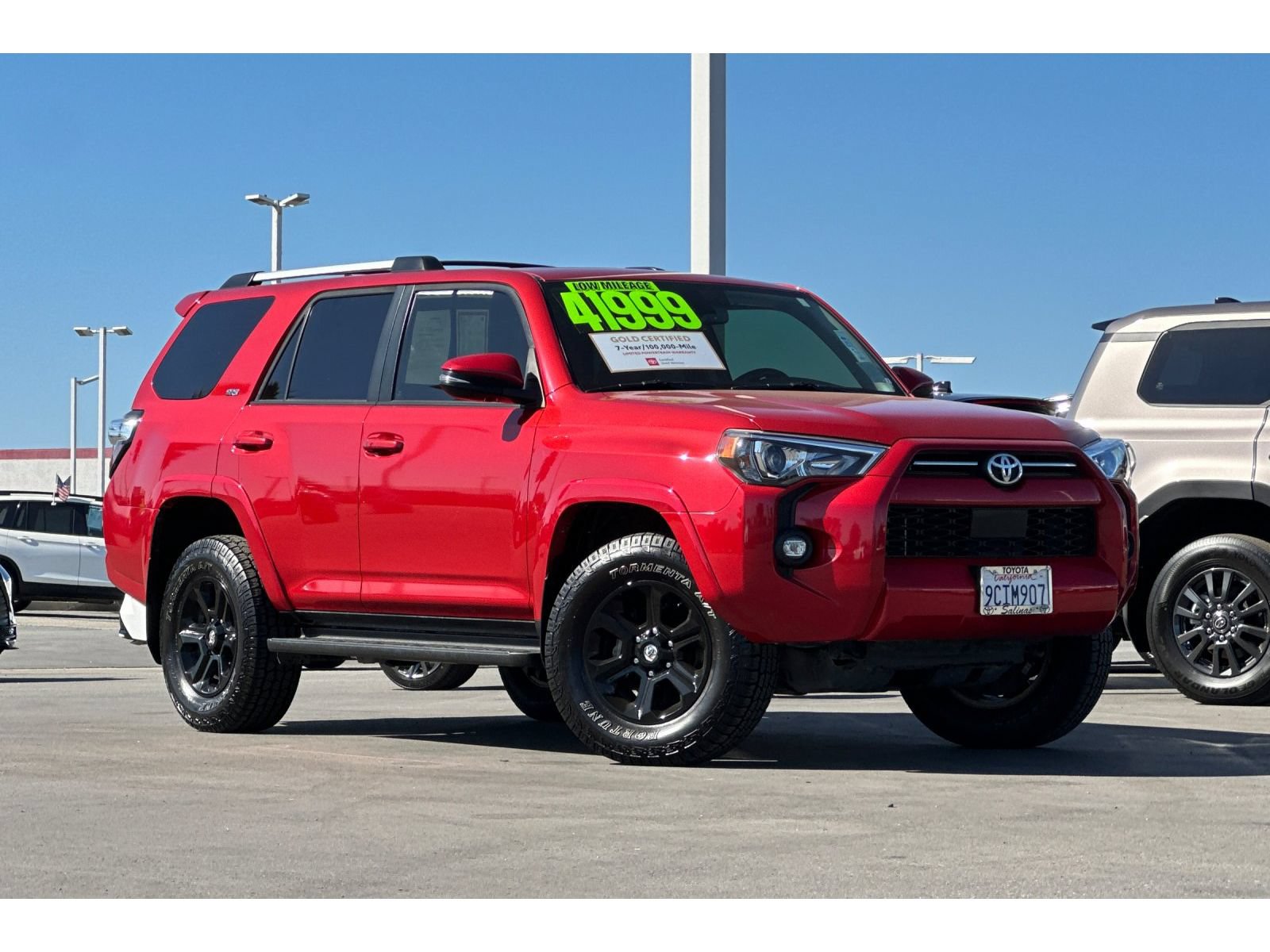 Used 2022 Toyota 4Runner SR5 Premium w/ Moonroof Package AWD/4WD image 2