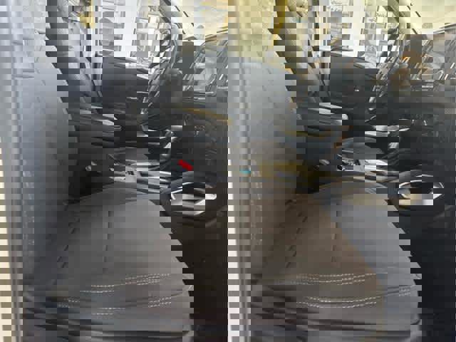 Used 2022 Nissan Frontier SV image 39