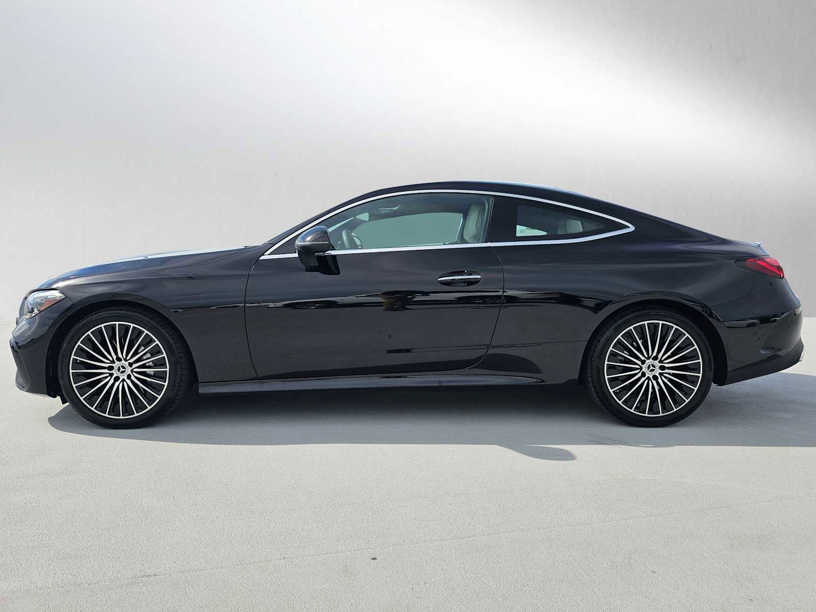 Used 2026 Mercedes-Benz CLE 300 4MATIC Coupe image 7