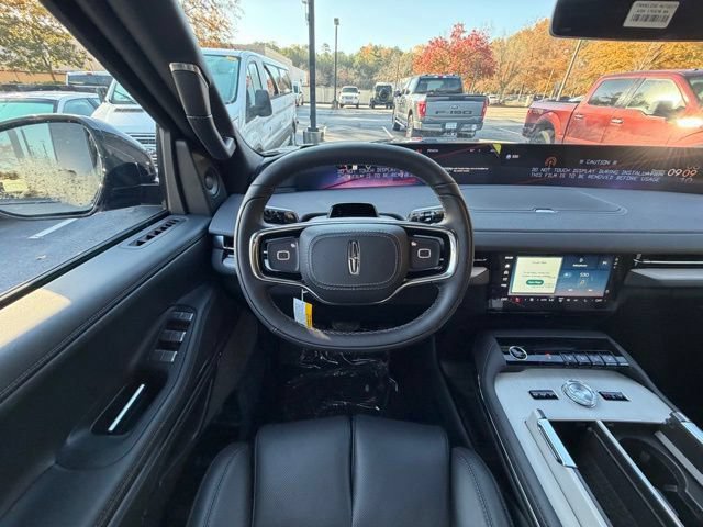 New 2025 Lincoln Navigator L Reserve w/ Jet Appearance Package AWD/4WD image 10