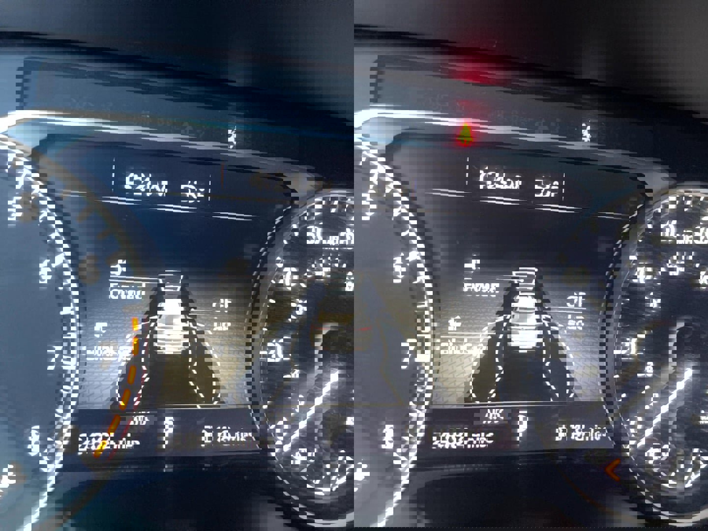 Used 2023 Nissan Pathfinder SV AWD/4WD image 9