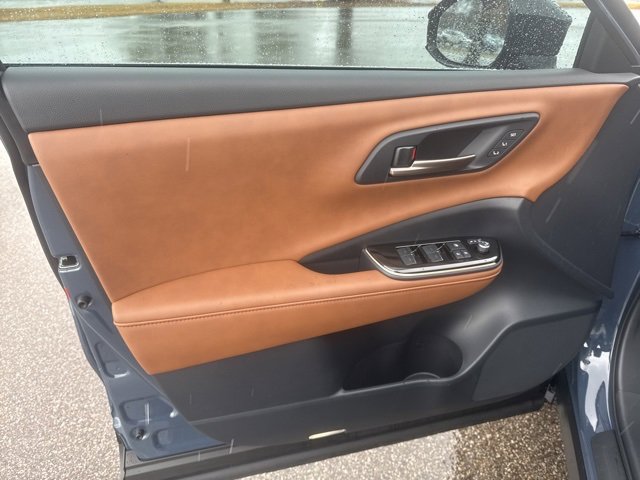 Used 2025 Toyota Crown Signia image 21