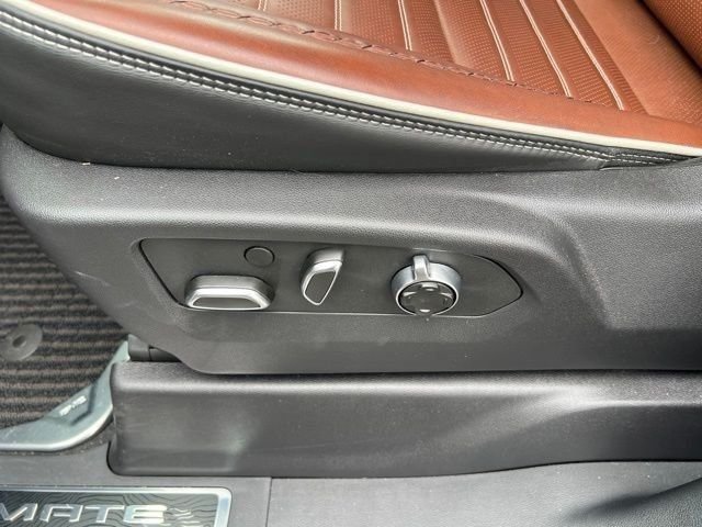 Certified 2025 GMC Sierra 2500 Denali Ultimate AWD/4WD image 32