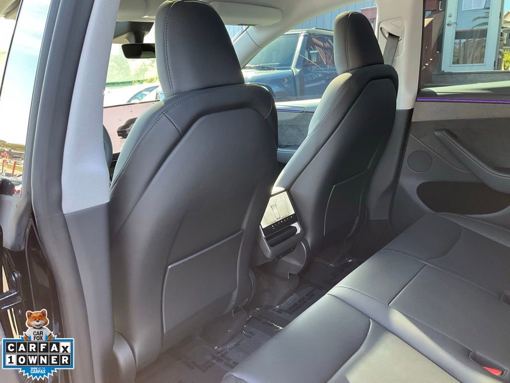 Used 2026 Tesla Model Y AWD image 33