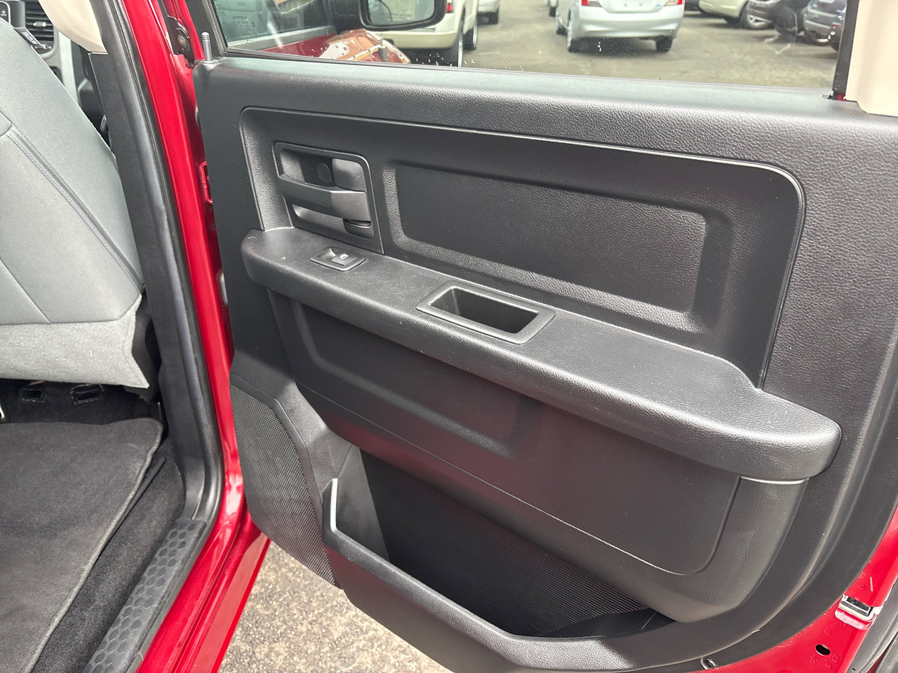 Used 2014 RAM 1500 Express image 15