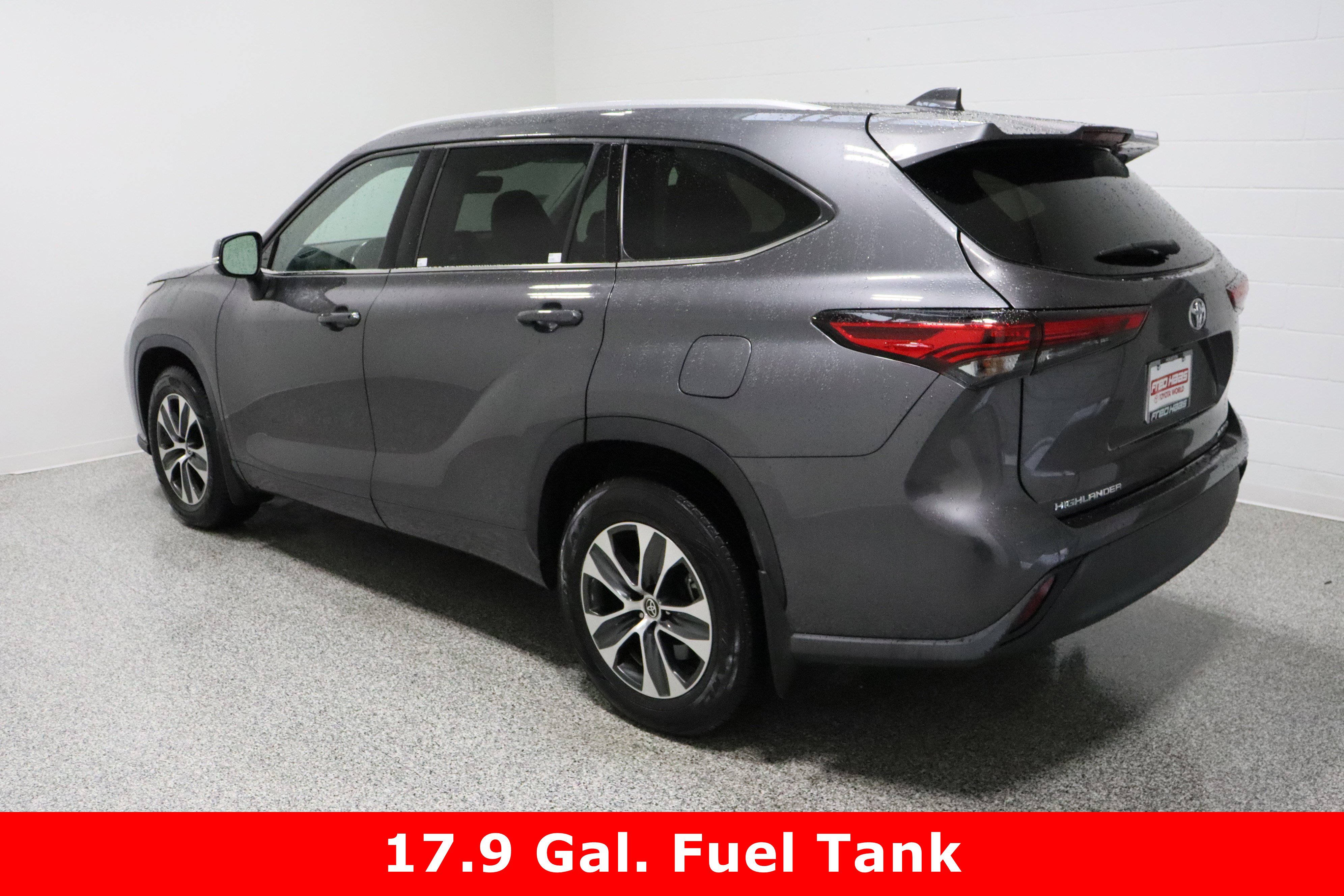 Used 2022 Toyota Highlander XLE image 9