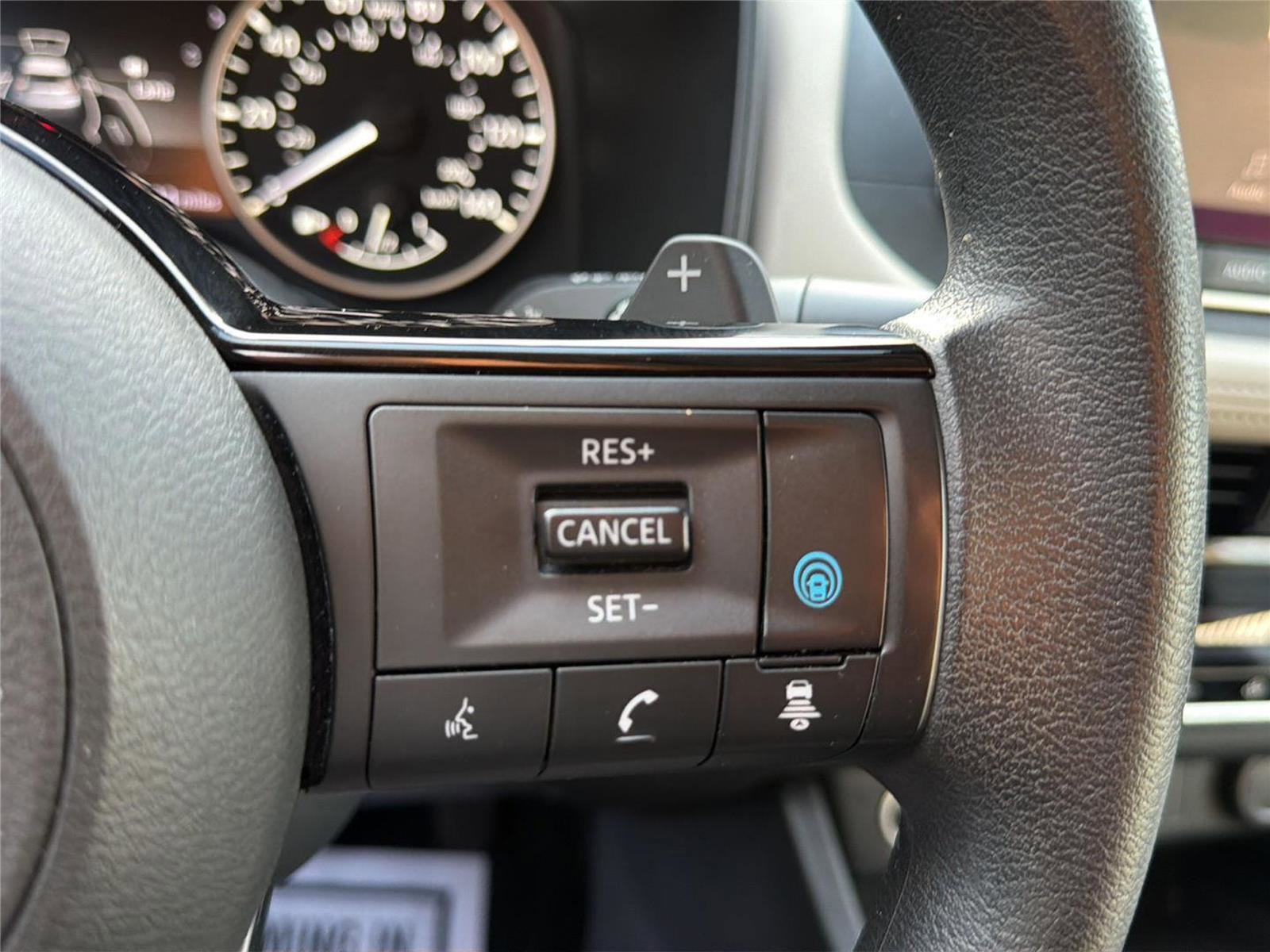 Used 2021 Nissan Rogue SV AWD/4WD image 15