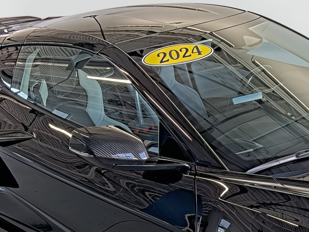 Used 2024 Chevrolet Corvette Z06 w/ Stealth Interior Trim Package RWD image 15