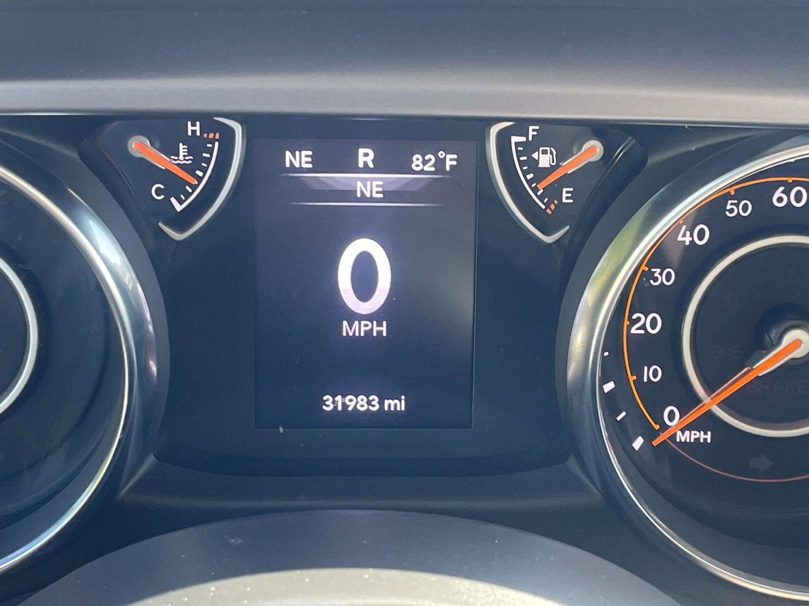 Used 2023 Jeep Gladiator Sport AWD/4WD image 35