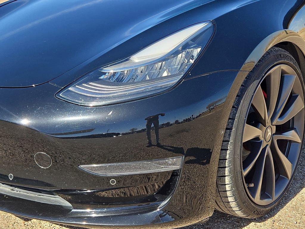Used 2020 Tesla Model 3 Performance image 9