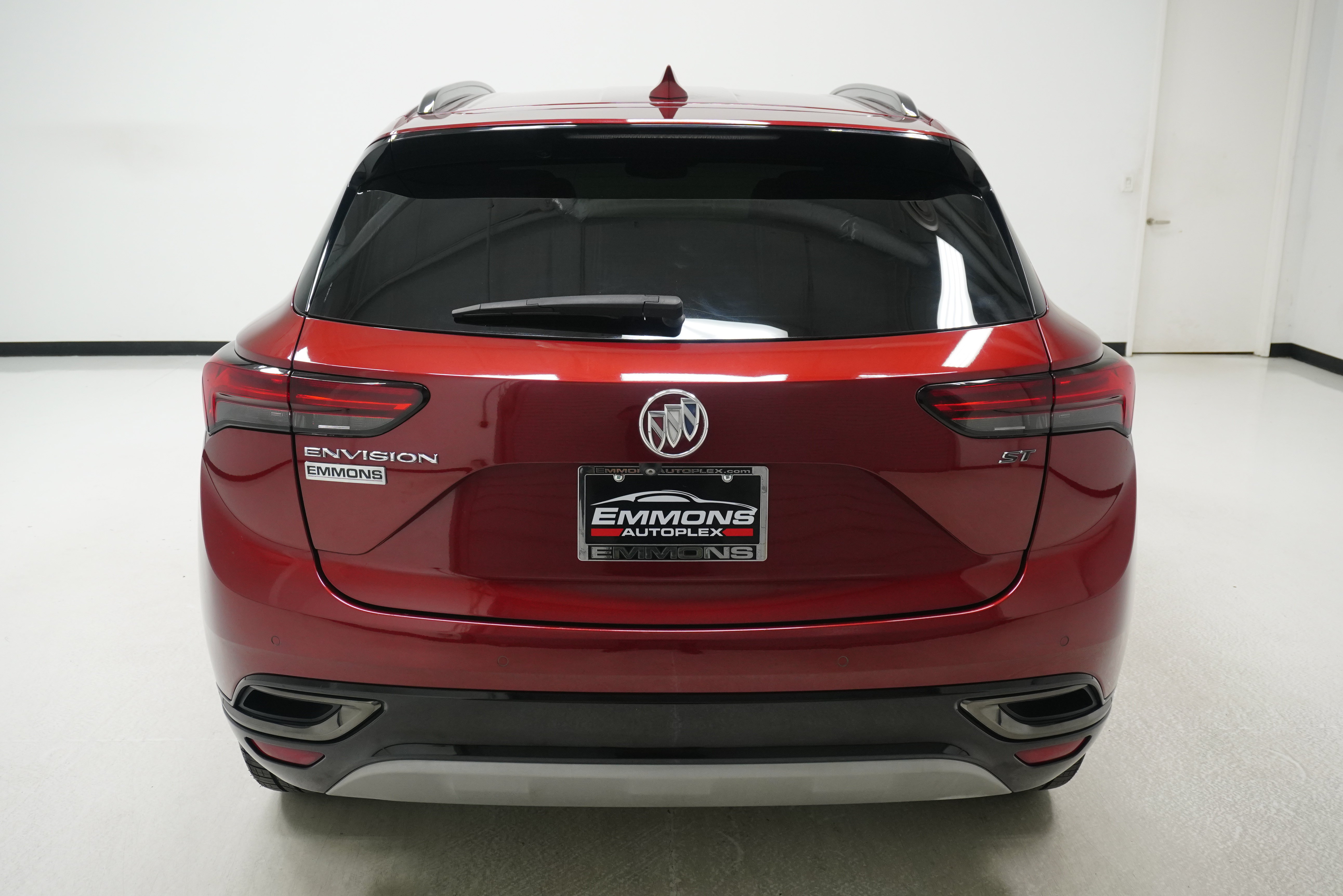 Used 2022 Buick Envision Essence w/ Sport Touring Package FWD image 5
