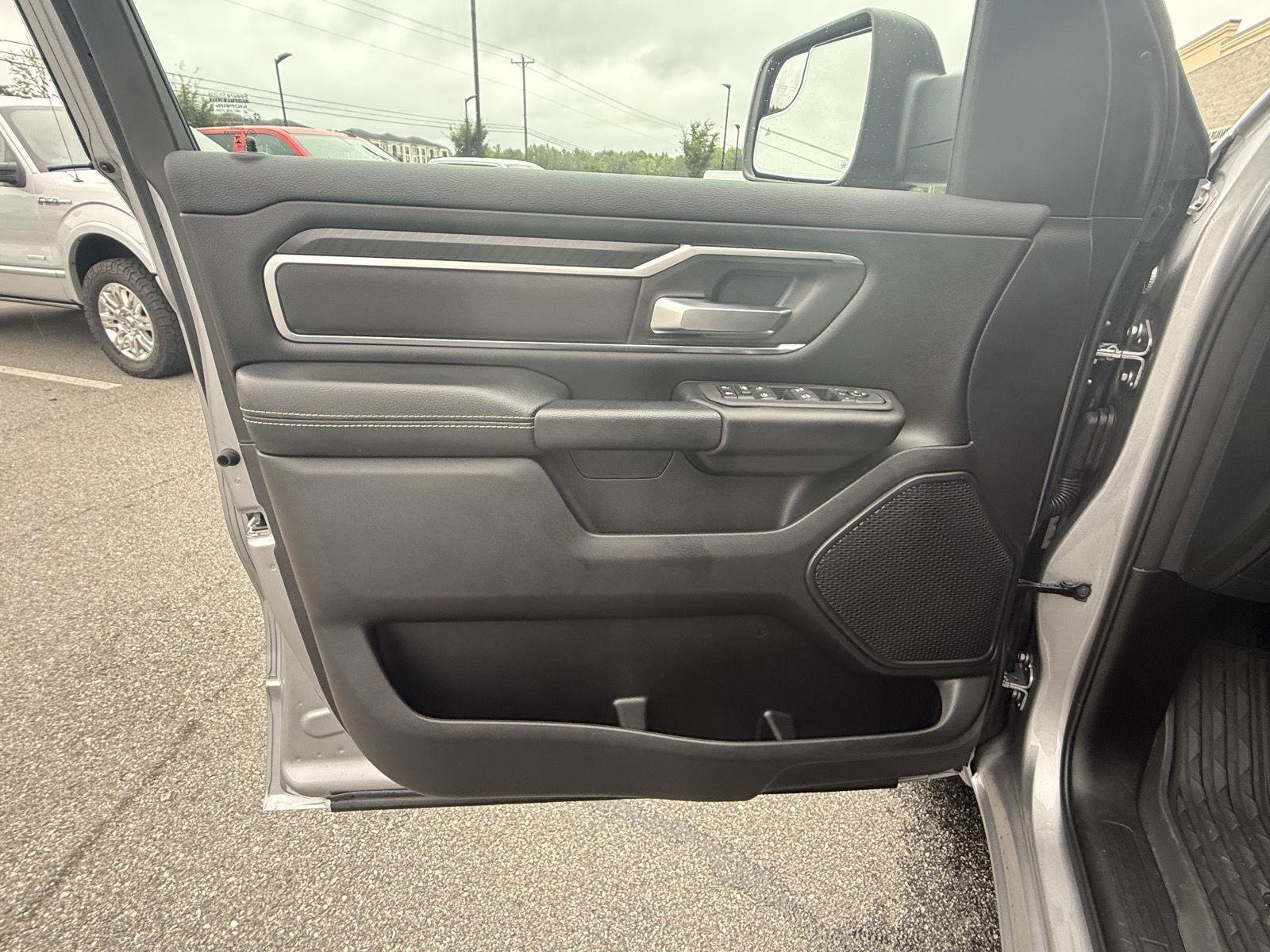 Used 2025 RAM 1500 Big Horn AWD/4WD image 16