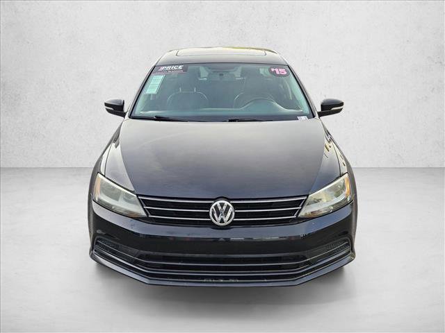 Used 2015 Volkswagen Jetta SE image 2