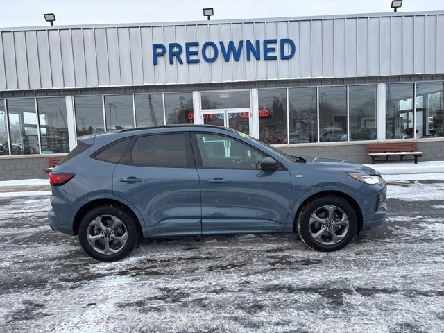 Used 2023 Ford Escape ST-Line w/ Tech Pack #1 image 2