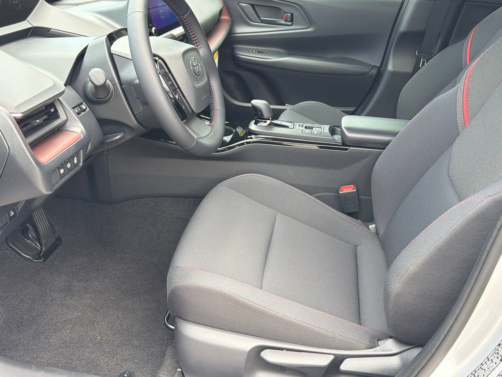 New 2026 Toyota Prius Plug-In Hybrid FWD image 9