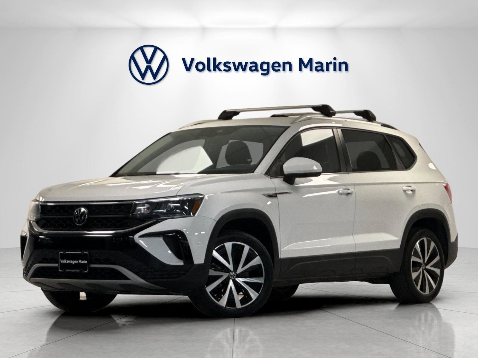 Used 2023 Volkswagen Taos SE FWD image 1