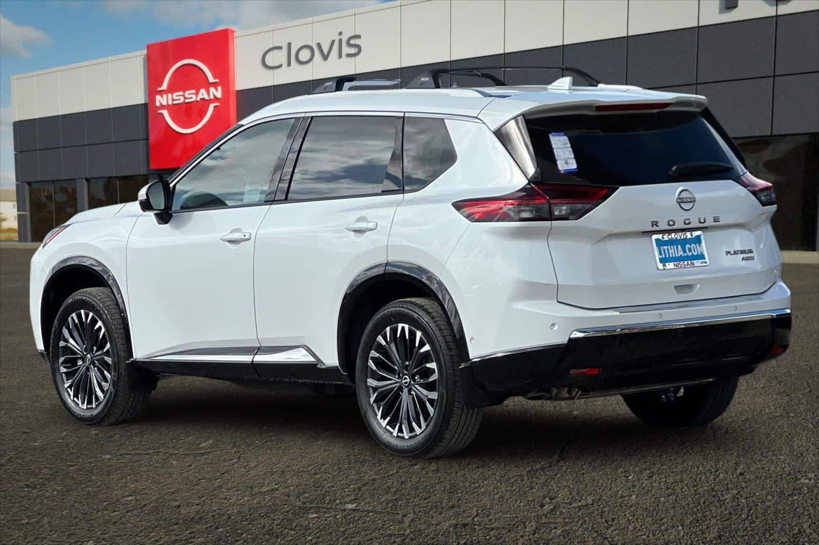 New 2026 Nissan Rogue Platinum image 7