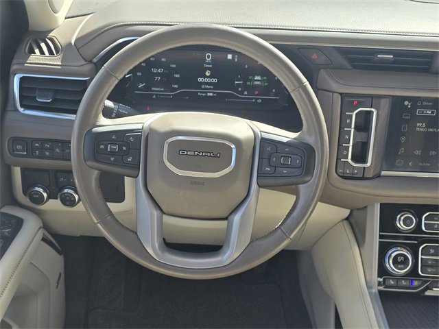 Used 2022 GMC Yukon XL Denali image 16