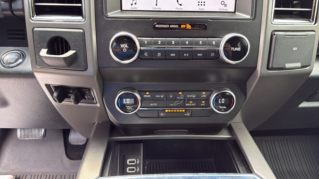 Used 2019 Ford Expedition XLT AWD/4WD image 30